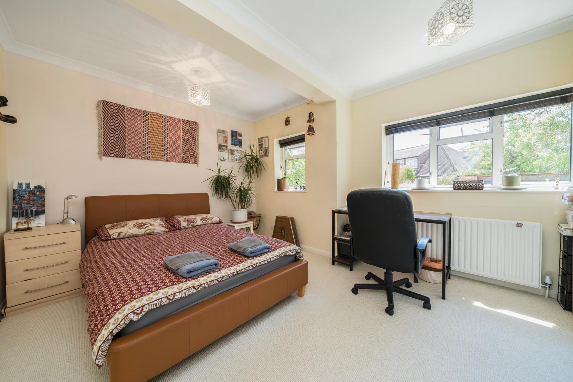 Serene Spacious Room Staines-upon-Thames Extérieur photo